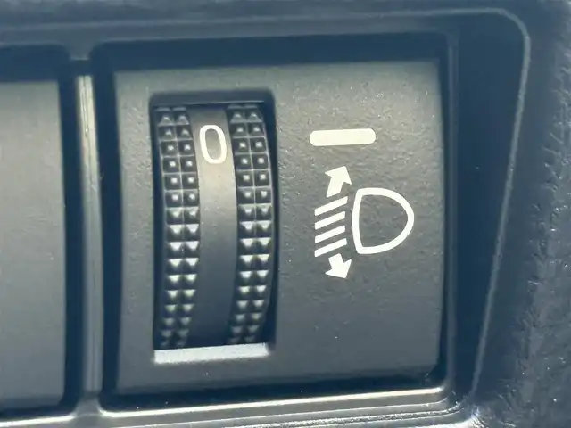 トヨタ プリウス G 千葉県 2025(令7)年 0.1千km プラチナホワイトパールマイカ ８インチディスプレイオーディオTV/トヨタセーフティセンス/パーキングサポートブレーキ/ブラインドスポットモニター/パノラミックビューモニター/ETC２．０/シートヒーターD席／N席/純正アルミ/オートハイビーム/AC１００V/レーダークルーズコントロール/ドアバイザー/ステアリングスイッチ