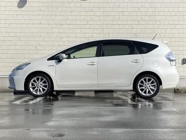 トヨタ プリウス α S ツーリングセレクション 静岡県 2014(平26)年 7.1万km ホワイトパールクリスタルシャイン ALPINE製8インチナビ(X008V)/　AM FM CD DVD Bluetooth SD/フルセグTV/LEDオートヘッドランプ/ヘッドライトウォッシャー/ステアリングスイッチ/純正17インチアルミホイール/スマートキー2本/パーキングアシスト/フロントフォグランプ/ワンオーナー/ビルトインETC/バックモニター