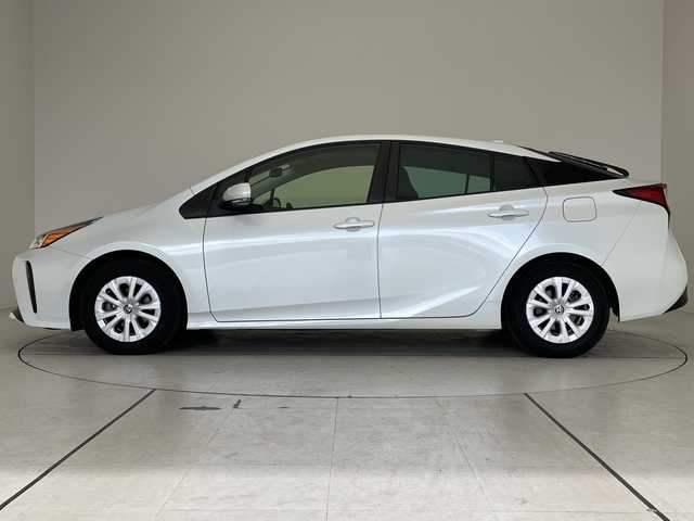 トヨタ プリウス S 愛知県 2021(令3)年 4.2万km プラチナホワイトパールマイカ 純正ナビ/全方位カメラ/レーダークルーズコントロール/バックカメラ/コーナーセンサー/LEDヘッドライト/オートマチックハイビーム/ETC/衝突軽減システム/Bluetooth/ステアリングスイッチ/スマートキー/プッシュスタート