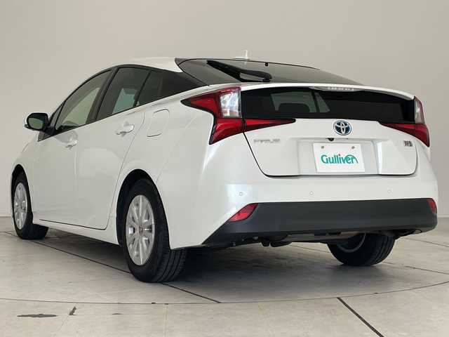 トヨタ プリウス S 愛知県 2021(令3)年 4.2万km プラチナホワイトパールマイカ 純正ナビ/全方位カメラ/レーダークルーズコントロール/バックカメラ/コーナーセンサー/LEDヘッドライト/オートマチックハイビーム/ETC/衝突軽減システム/Bluetooth/ステアリングスイッチ/スマートキー/プッシュスタート