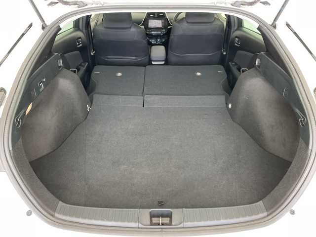 トヨタ プリウス S 愛知県 2021(令3)年 4.2万km プラチナホワイトパールマイカ 純正ナビ/全方位カメラ/レーダークルーズコントロール/バックカメラ/コーナーセンサー/LEDヘッドライト/オートマチックハイビーム/ETC/衝突軽減システム/Bluetooth/ステアリングスイッチ/スマートキー/プッシュスタート