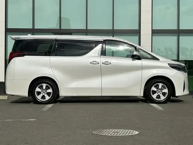 トヨタ アルファード X 和歌山県 2023(令5)年 6万km ホワイトパールクリスタルシャイン 純正ナビ/バックカメラ/両側パワースライドドア/プリクラッシュセーフティー/レーダークルーズコントロール/クリアランスソナー/純正フロアマット/純正アルミホイール/純正ビルトインETC/LEDヘッドライト/フォグランプ/オートライト/オートマチックハイビーム
