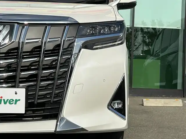 トヨタ アルファード X 和歌山県 2023(令5)年 6万km ホワイトパールクリスタルシャイン 純正ナビ/バックカメラ/両側パワースライドドア/プリクラッシュセーフティー/レーダークルーズコントロール/クリアランスソナー/純正フロアマット/純正アルミホイール/純正ビルトインETC/LEDヘッドライト/フォグランプ/オートライト/オートマチックハイビーム