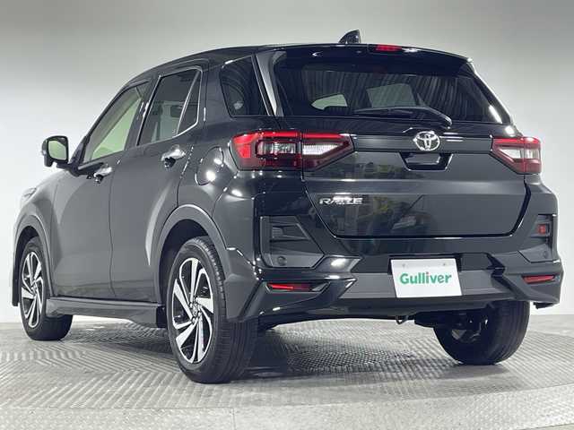 トヨタ ライズ Z 神奈川県 2023(令5)年 1.7万km ブラックマイカメタリック モデリスタエアロ【フロント/サイド/リアアンダー】/純正SDナビゲーション【NSZT-W68T】/フルセグ　CD DVD　Bluetooth　SD/パノラミックビュー/スしょうマートアシスト/コーナリングトレースアシスト/衝突回避支援ブレーキ機能/総突警報機能/車線逸脱警報/車線逸脱抑制機能/ふらつき警報/路側逸脱警報/ブレーキ制御付誤発進抑制機能/先行車発進お知らせ機能/アダブティブドライビングビーム/コーナーセンサー/標識認識機能/アダブティブクルーズコントロール/サイドビューランプ/レーンキープコントロール/革巻きステアリング/ステアリングスイッチ/前席シートヒーター/社外前後ドライブレコーダー/電動パーキングプレーキ/純正ビルトインETC/プッシュスタート/スマートキー/LEDヘッド/フォグランプ/LEDシーケンシャルターンランプ/LEDイルミネーションランプ/LEDリアフォグランプ/純正リアスポイラー/純正17インチアルミホイール