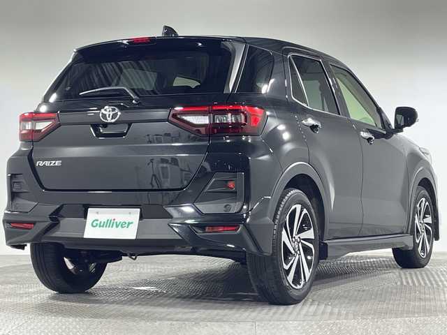 トヨタ ライズ Z 神奈川県 2023(令5)年 1.7万km ブラックマイカメタリック モデリスタエアロ【フロント/サイド/リアアンダー】/純正SDナビゲーション【NSZT-W68T】/フルセグ　CD DVD　Bluetooth　SD/パノラミックビュー/スしょうマートアシスト/コーナリングトレースアシスト/衝突回避支援ブレーキ機能/総突警報機能/車線逸脱警報/車線逸脱抑制機能/ふらつき警報/路側逸脱警報/ブレーキ制御付誤発進抑制機能/先行車発進お知らせ機能/アダブティブドライビングビーム/コーナーセンサー/標識認識機能/アダブティブクルーズコントロール/サイドビューランプ/レーンキープコントロール/革巻きステアリング/ステアリングスイッチ/前席シートヒーター/社外前後ドライブレコーダー/電動パーキングプレーキ/純正ビルトインETC/プッシュスタート/スマートキー/LEDヘッド/フォグランプ/LEDシーケンシャルターンランプ/LEDイルミネーションランプ/LEDリアフォグランプ/純正リアスポイラー/純正17インチアルミホイール