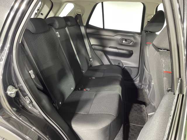 トヨタ ライズ Z 神奈川県 2023(令5)年 1.7万km ブラックマイカメタリック モデリスタエアロ【フロント/サイド/リアアンダー】/純正SDナビゲーション【NSZT-W68T】/フルセグ　CD DVD　Bluetooth　SD/パノラミックビュー/スしょうマートアシスト/コーナリングトレースアシスト/衝突回避支援ブレーキ機能/総突警報機能/車線逸脱警報/車線逸脱抑制機能/ふらつき警報/路側逸脱警報/ブレーキ制御付誤発進抑制機能/先行車発進お知らせ機能/アダブティブドライビングビーム/コーナーセンサー/標識認識機能/アダブティブクルーズコントロール/サイドビューランプ/レーンキープコントロール/革巻きステアリング/ステアリングスイッチ/前席シートヒーター/社外前後ドライブレコーダー/電動パーキングプレーキ/純正ビルトインETC/プッシュスタート/スマートキー/LEDヘッド/フォグランプ/LEDシーケンシャルターンランプ/LEDイルミネーションランプ/LEDリアフォグランプ/純正リアスポイラー/純正17インチアルミホイール