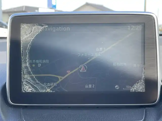 マツダ デミオ 13S 熊本県 2015(平27)年 9.5万km ソウルレッドプレミアムメタリック 純正ナビ/【ワンセグテレビ/Bluetooth/USB/AM/FM】/バックカメラ/ステアリングスイッチ/アイドリングストップ/横滑り防止/MTモード/プッシュスタート/HID/ヘッドライトレベライザー/スマートキー/スペアキー/ドアバイザー/取扱説明書