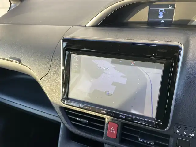 トヨタ ヴォクシー ZS 煌 千葉県 2015(平27)年 5.8万km ブラック 純正９インチナビ/・Bluetooth/フルセグTV/DVD/CD/ミュージックサーバー（SD）/アルパイン製フリップダウンモニター/ビルトインＥＴＣ/バックカメラ/両側パワースライドドア/純正アルミホイール/オートライト/ＴＲＤエアロ