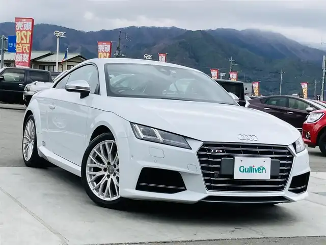 アウディ ｔｔｓクーペ 2 0tfsi クワトロ 純正ナビ Bカメラ Etc センサー 15年式 平成27年式 グレイシアホワイトメタリック Id 中古車検索のガリバー