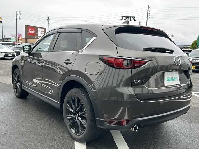 マツダ ＣＸ－５ XD ブラックトーンエディション 岐阜県 2021(令3)年 2.6万km チタニウムフラッシュマイカ 360度ビューモニター/パワーバックドア/レーダークルーズコントロール/全席パワーシート/ヘッドアップディスプレー/クリアランスソナー/車線逸脱警報/ブライドスポットモニター/前席シートヒーター/オートライト/オートマチックハイビーム/衝突被害軽減システム/エアバッグW＋サイド/レーンキープアシスト/純正LEDヘッドライト/純正アルミホイール/純正ミュージックサーバー/電動リアゲート/フルセグテレビ/ハーフレザーシート/ワンオーナー/4WD/メーカーナビ/スマートキー/ターボ/Blue tooth/ETC
