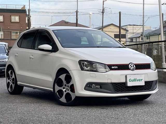 フォルクスワーゲン ポロ GTI 千葉県 2013(平25)年 3.8万km キャンディホワイト 純正メモリナビゲーション/（CD/DVD/BT/フルセグTV）/パドルシフト/ETC/キセノンライト/フォグライト/リアコーナーセンサー/電格ミラー/ドアバイザー/純正フロアマット/純正17インチアルミホイール