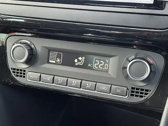 フォルクスワーゲン ポロ GTI 千葉県 2013(平25)年 3.8万km キャンディホワイト 純正メモリナビゲーション/（CD/DVD/BT/フルセグTV）/パドルシフト/ETC/キセノンライト/フォグライト/リアコーナーセンサー/電格ミラー/ドアバイザー/純正フロアマット/純正17インチアルミホイール