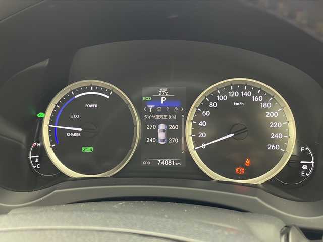 レクサス ＲＣ 300h 沖縄県 2017(平29)年 7.4万km ソニックチタニウム 県外仕入れ/純正ナビ/　DTV DVD Bluetooth/プレミアムサウンドシステム/ビルドインETC/サンルーフ/レザーシート/パワーシート/シートヒーター/クルーズコントロール/コーナーセンサー/純正18インチAW/ステアリングスイッチ/バックカメラ/パドルシフト/電動格納ミラー/LEDヘッドライト