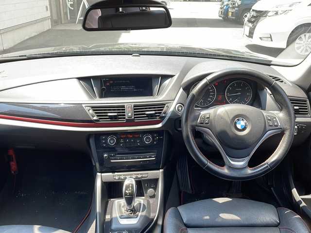 ＢＭＷ Ｘ１ xDrive 20i エクスクル スポーツ 道央・札幌 2015(平27)年 8.4万km 黒 純正ナビ(CDDVD/FM、AM、BT)/フロアマット/シートヒーター前席/横滑り防止/ダウンヒルアシストコントロール/ETC/レザーシート/バックカメラ/プッシュスタート/アイドリングストップ