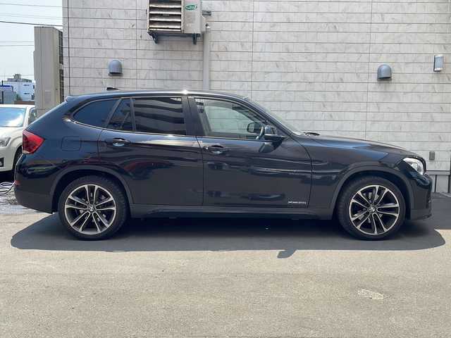 ＢＭＷ Ｘ１ xDrive 20i エクスクル スポーツ 道央・札幌 2015(平27)年 8.4万km 黒 純正ナビ(CDDVD/FM、AM、BT)/フロアマット/シートヒーター前席/横滑り防止/ダウンヒルアシストコントロール/ETC/レザーシート/バックカメラ/プッシュスタート/アイドリングストップ