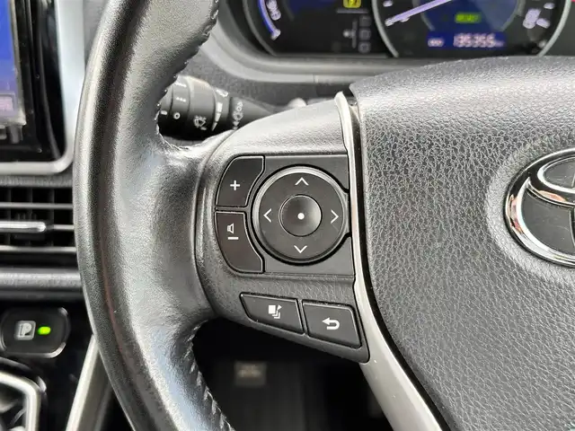 トヨタ ヴォクシー ハイブリッド ZS 煌Ⅱ 宮城県 2019(平31)年 13.6万km イナズマスパーキングブラックガラスフレーク TRDエアロ（F/S/R）/セーフティセンス/・プリクラッシュセーフティ/・レーンディパーチャーアラート/・オートマチックハイビーム/・先行車発進お知らせ機能/インテリジェントクリアランスソナー/パーキングサポートブレーキ/社外10.2インチフリップダウンモニター（TMX-R3300）/社外9インチナビ（AVN-ZX03i）/・CD/DVD/・Bluetooth/・フルセグTV/バックカメラ/ETC/両側パワースライドドア/シートヒーター/革巻きステアリング/クルーズコントロール/ステアリングスイッチ/LEDヘッドランプ/フォグランプ/オートライト/スマートキー＆プッシュスタート/電動格納ミラー/純正16インチAW/純正ドアバイザー/フロアマット/Wエアバッグ