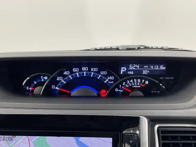 ダイハツ タント カスタム X SA 栃木県 2015(平27)年 4.2万km ナイトシャドーパープルクリスタルM ワンオーナー/禁煙車/純正ナビ(NSZH-W65DB)/(フルセグTV・Bluetooth・CD・SD・HDMI)/バックカメラ/片側パワースライドドア/スマートアシスト/ ・衝突軽減システム/ ・後方コーナーセンサー/HIDヘッドライト/オートライト/ハーフレザーシート/スマートキー/スペアキー/アイドリングストップ/フォグランプ/ドアバイザー/取扱説明書/保証書