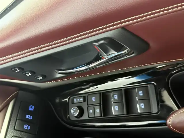 トヨタ ハリアー プログレス メタル&レザーP 愛知県 2018(平30)年 2.1万km ホワイトパールクリスタルシャイン トヨタセーフティセンス/パノラマルーフ/モデリスタエアロ/　・フロント/　・サイド/　・リアスタイリングキット/　・フロントグリル/　・バックドアスポイラー/純正9インチナビ/（Bluetooth/フルセグTV/CD/DVD/SD）/JBLプレミアムサウンド/全方位カメラ/ドラレコ/ETC/本革巻きステアリング/パワーシート/メモリシート/本革シート/シートヒーター/シートクーラー/電動リアゲード/純正LEDライト/純正18インチAW/純正フロアマット