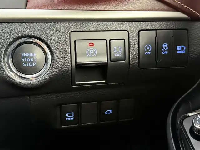 トヨタ ハリアー プログレス メタル&レザーP 愛知県 2018(平30)年 2.1万km ホワイトパールクリスタルシャイン トヨタセーフティセンス/パノラマルーフ/モデリスタエアロ/　・フロント/　・サイド/　・リアスタイリングキット/　・フロントグリル/　・バックドアスポイラー/純正9インチナビ/（Bluetooth/フルセグTV/CD/DVD/SD）/JBLプレミアムサウンド/全方位カメラ/ドラレコ/ETC/本革巻きステアリング/パワーシート/メモリシート/本革シート/シートヒーター/シートクーラー/電動リアゲード/純正LEDライト/純正18インチAW/純正フロアマット