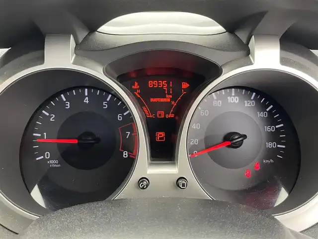 日産 ジューク 15RX アーバンセレクション 富山県 2015(平27)年 9万km スーパーブラック 社外ナビ(AM/FM/CD/DVD/BT)/フルセグTV/バックカメラ/エンジンスターター/ETC/横滑り防止装置/アイドリングストップ/LEDヘッドライト/フォグランプ/オートライト/プッシュスタート/スマートキー×2/純正フロアマット/保証書/取扱説明書
