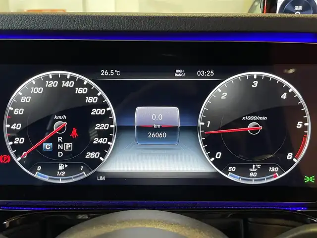メルセデス・ベンツ ゲレンデヴァーゲン Ｇ３５０ｄ AMGライン 道央・札幌 2019(令1)年 2.6万km オブシディアンブラック ラグジュアリーパッケージ/　・ガラススライディングルーフ/　・Burmesterサラウンドサウンド/AMGライン/　・AMGスタイリングパッケージ/　・本革シート/　・20インチAMGアルミホイール/　・スポーツステアリング/アダプティブダンピングシステム/レーダーセーフティパッケージ/本革シート/マルチビームLEDヘッドライト/アダプティブハイビームアシストプラス/純正HDDナビ/フルセグテレビ/SD/BT/USB/360°カメラ/アクティブパーキングアシスト