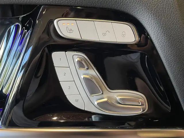 メルセデス・ベンツ ゲレンデヴァーゲン Ｇ３５０ｄ AMGライン 道央・札幌 2019(令1)年 2.6万km オブシディアンブラック ラグジュアリーパッケージ/　・ガラススライディングルーフ/　・Burmesterサラウンドサウンド/AMGライン/　・AMGスタイリングパッケージ/　・本革シート/　・20インチAMGアルミホイール/　・スポーツステアリング/アダプティブダンピングシステム/レーダーセーフティパッケージ/本革シート/マルチビームLEDヘッドライト/アダプティブハイビームアシストプラス/純正HDDナビ/フルセグテレビ/SD/BT/USB/360°カメラ/アクティブパーキングアシスト