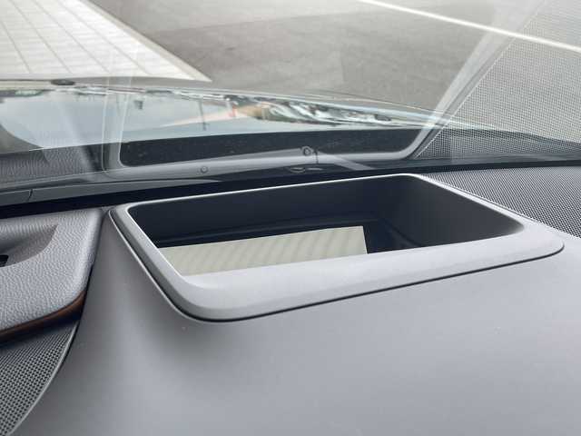 トヨタ クラウン エステート Z 愛知県 2025(令7)年 0.1千km ブラック 登録済未使用車/純正12.4型ディズプレイオーディオナビ/全方位カメラ/サンルーフ/レーダークルーズコントロール/シートヒーター/エアシート/バックカメラ/ブラインドスポットモニター/電動リアゲート/パワーシート/ヘッドアップディスプレイ/コーナーセンサー/ETC2.0/インテリジェントミラー/LEDヘッドライト/ステアリングヒーター/オートマチックハイビーム/ワイヤレス充電機/ステアリングスイッチ/スマートキー/プッシュスタート