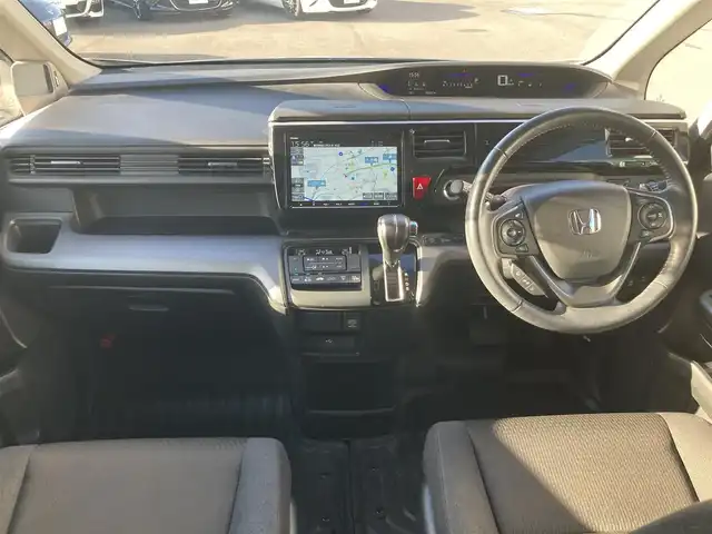 ホンダ ステップワゴン スパーダ ホンダセンシング 静岡県 2021(令3)年 5.4万km スーパープラチナメタリック HondaSENSING/純正9インチナビ(VXM-217VFNi)/　AM FM CD DVD Bluetooth SD USB AppleCarPlay/フルセグTV/LEDオートヘッドランプ/レーダークルーズコントロール/両側パワースライドドア/FABTECTシート/わくわくゲート/純正16インチアルミホイール/スマートキー2本/パドルシフト/リアサンシェード/純正フロアマット(前席ラバーマット付)/ワンオーナー/ビルトインETC2.0/バックモニター