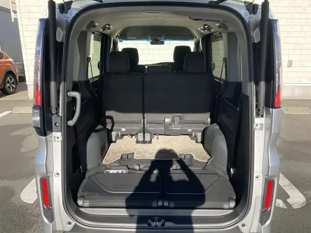 ホンダ ステップワゴン スパーダ ホンダセンシング 静岡県 2021(令3)年 5.4万km スーパープラチナメタリック HondaSENSING/純正9インチナビ(VXM-217VFNi)/　AM FM CD DVD Bluetooth SD USB AppleCarPlay/フルセグTV/LEDオートヘッドランプ/レーダークルーズコントロール/両側パワースライドドア/FABTECTシート/わくわくゲート/純正16インチアルミホイール/スマートキー2本/パドルシフト/リアサンシェード/純正フロアマット(前席ラバーマット付)/ワンオーナー/ビルトインETC2.0/バックモニター