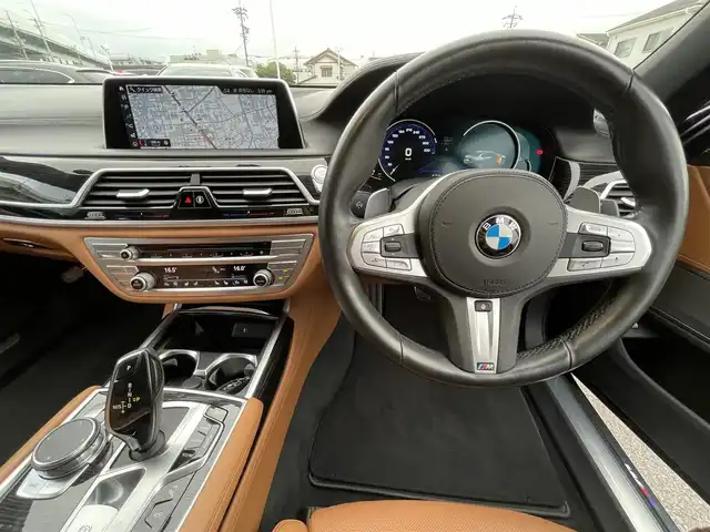 ＢＭＷ ７５０Ｌｉ Mスポーツ 愛知県 2019(平31)年 5.3万km サファイアブラックP サンルーフ/純正ナビ/（CD/DVD/BT/FM/AM）/フルセグTV/全方位カメラ/リアエンターテイメント/ハーマンカードンサウンド/ETC/純正21インチAW/インテリジェントセーフティ/ブラインドスポットモニター/レザーシート/全席メモリー付きパワーシート/全席シートヒーター/エアシート/ハンドルヒーター/取説、保証書/スペアキー