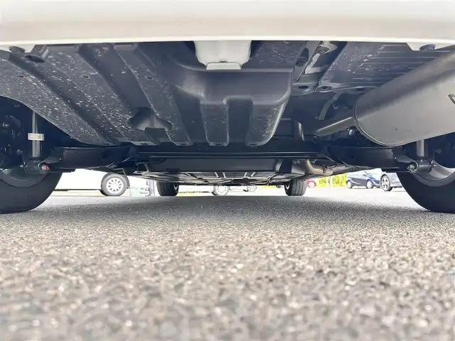 ホンダ フリード G ホンダセンシング 宮城県 2022(令4)年 1.1万km プラチナホワイトパール Sパッケージ/●コンビシート＆専用インテリア/●15インチアルミホイール/●本革巻ステアリングホイール/●シートバックアッパーポケット/●LEDヘッドライト＋LEDアクティブコーナリングライト/Cパッケージ/・照明付きバニティミラー/・プラズマクラスター付オートエアコン/・シートヒーター（運転席/助手席）/・ロールサンシェード（スライドドア）/・コンフォートビューパッケージ/（親水/ヒーテッドドアミラー＋熱線入フロントウィンドウ＋フロントガラス撥水ガラス）/サイド＋カーテンエアバッグ/＝＝＝/ホンダセンシング/・衝突軽減ブレーキ/・歩行者事故低減ステアリング/・アダプティブクルーズコントロール/・車線維持支援システム/・路外逸脱抑制機能/・誤発進抑制機能/・先行車発進お知らせ機能/・標識認識機能/純正9インチナビ（VXM-227VFNi）/・CD/DVD/・Bluetooth/・フルセグTV/バックカメラ/ビルトインETC/ドライブレコーダー/両側パワースライドドア/フロアマット/ドアバイザー/Wエアバッグ