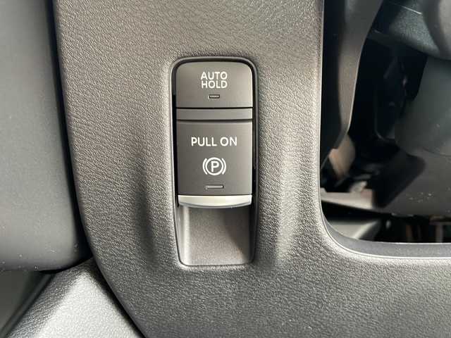 日産 セレナ e－パワー ハイウェイスター V 三重県 2025(令7)年 0.1千km プリズムホワイト 未使用車/純正ナビ/ドラレコ/ETC/デジタルインナーミラー/ハンズフリー電動スライド/レーダークルーズコントロール/レーンキープアシスト/ハンドルアシスト/オートブレーキホールド/衝突軽減/ワイヤレス充電/プロパイロット/LEDオートライト/電動格納ミラー