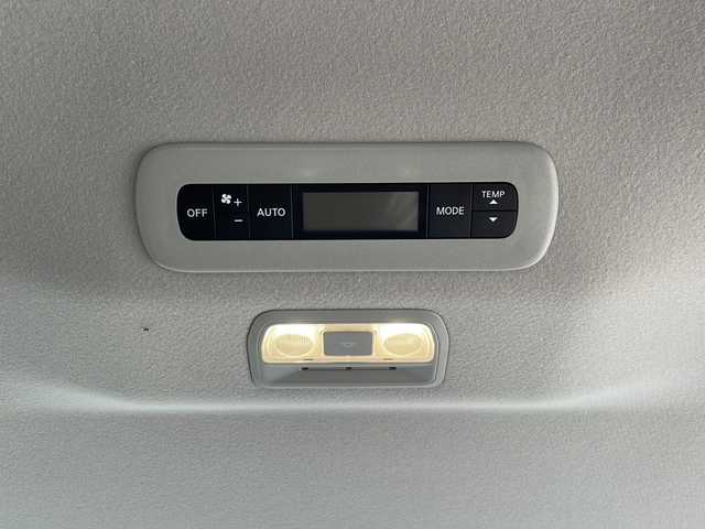 日産 セレナ e－パワー ハイウェイスター V 三重県 2025(令7)年 0.1千km プリズムホワイト 未使用車/純正ナビ/ドラレコ/ETC/デジタルインナーミラー/ハンズフリー電動スライド/レーダークルーズコントロール/レーンキープアシスト/ハンドルアシスト/オートブレーキホールド/衝突軽減/ワイヤレス充電/プロパイロット/LEDオートライト/電動格納ミラー