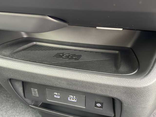 日産 セレナ e－パワー ハイウェイスター V 三重県 2025(令7)年 0.1千km プリズムホワイト 未使用車/純正ナビ/ドラレコ/ETC/デジタルインナーミラー/ハンズフリー電動スライド/レーダークルーズコントロール/レーンキープアシスト/ハンドルアシスト/オートブレーキホールド/衝突軽減/ワイヤレス充電/プロパイロット/LEDオートライト/電動格納ミラー