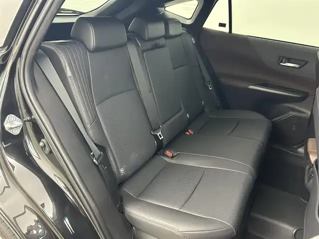 トヨタ ハリアー ハイブリッド Z レザーパッケージ 岡山県 2023(令5)年 4.3万km プレシャスブラックパール 純正12.3インチディスプレイオーディオプラス/【フルセグ/AM/FM/BT/CarPay】/モデリスタエアロ(F/S/R下)/モデリスタマフラーカッター/モデリスタネイルガード/JBLプレミアムサウンド/調光パノラマルーフ/パノラミックビューモニター/デジタルインナーミラー/ヘッドアップディスプレイ/パワーバックドア/ブラインドスポットモニター/パワーシート/シートメモリー/シートヒーター/エアシート/ステリングヒーター/レザーシート/ワイヤレス充電/コーナーセンサー/衝突軽減ブレーキ/スマートキー×２