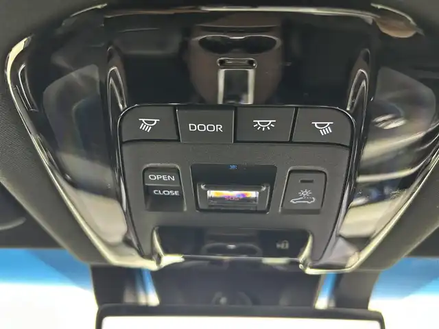 トヨタ ハリアー ハイブリッド Z レザーパッケージ 岡山県 2023(令5)年 4.3万km プレシャスブラックパール 純正12.3インチディスプレイオーディオプラス/【フルセグ/AM/FM/BT/CarPay】/モデリスタエアロ(F/S/R下)/モデリスタマフラーカッター/モデリスタネイルガード/JBLプレミアムサウンド/調光パノラマルーフ/パノラミックビューモニター/デジタルインナーミラー/ヘッドアップディスプレイ/パワーバックドア/ブラインドスポットモニター/パワーシート/シートメモリー/シートヒーター/エアシート/ステリングヒーター/レザーシート/ワイヤレス充電/コーナーセンサー/衝突軽減ブレーキ/スマートキー×２