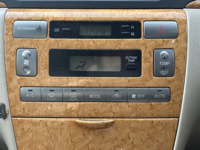 トヨタ アレックス XS 180 福島県 2005(平17)年 8.8万km スーパーホワイトⅡ 社外ナビ/・型番：MDV-333/・ワンセグTV/DVD/CD/AUX/iPod/SD/USB/FM/AM/・ETC/革張りステアリング/4WD/電動格納ミラー/シガーライター/ハロゲンヘッドライト/・オートライト/純正ドアバイザー/純正フロアマット/社外アルミ/・LCZ/積込み冬タイヤ/・DIOS eS6AW/・溝6mm