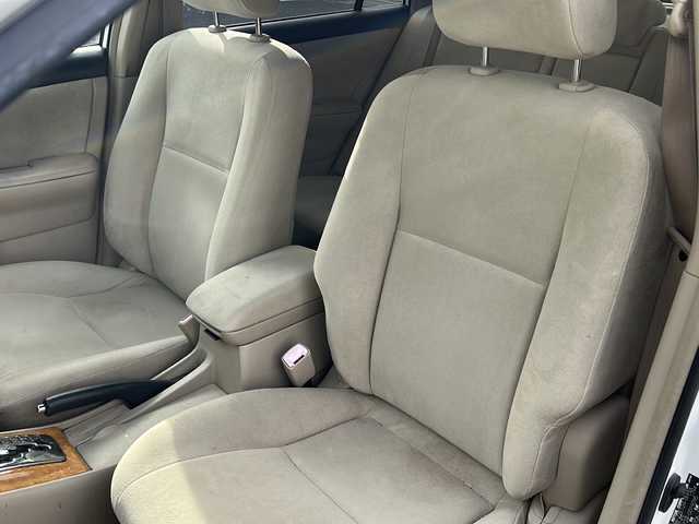 トヨタ アレックス XS 180 福島県 2005(平17)年 8.8万km スーパーホワイトⅡ 社外ナビ/・型番：MDV-333/・ワンセグTV/DVD/CD/AUX/iPod/SD/USB/FM/AM/・ETC/革張りステアリング/4WD/電動格納ミラー/シガーライター/ハロゲンヘッドライト/・オートライト/純正ドアバイザー/純正フロアマット/社外アルミ/・LCZ/積込み冬タイヤ/・DIOS eS6AW/・溝6mm