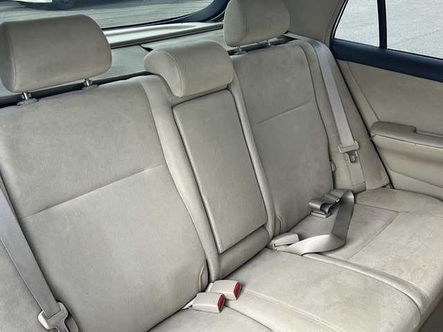 トヨタ アレックス XS 180 福島県 2005(平17)年 8.8万km スーパーホワイトⅡ 社外ナビ/・型番：MDV-333/・ワンセグTV/DVD/CD/AUX/iPod/SD/USB/FM/AM/・ETC/革張りステアリング/4WD/電動格納ミラー/シガーライター/ハロゲンヘッドライト/・オートライト/純正ドアバイザー/純正フロアマット/社外アルミ/・LCZ/積込み冬タイヤ/・DIOS eS6AW/・溝6mm