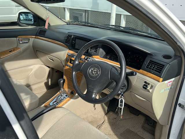 トヨタ アレックス XS 180 福島県 2005(平17)年 8.8万km スーパーホワイトⅡ 社外ナビ/・型番：MDV-333/・ワンセグTV/DVD/CD/AUX/iPod/SD/USB/FM/AM/・ETC/革張りステアリング/4WD/電動格納ミラー/シガーライター/ハロゲンヘッドライト/・オートライト/純正ドアバイザー/純正フロアマット/社外アルミ/・LCZ/積込み冬タイヤ/・DIOS eS6AW/・溝6mm