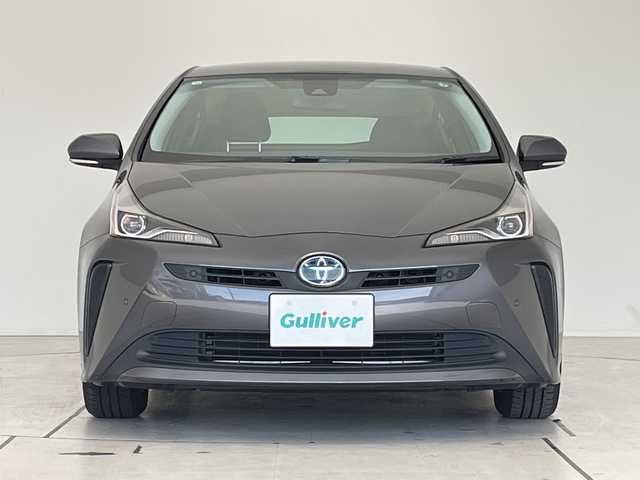 トヨタ プリウス S 愛知県 2020(令2)年 2.3万km グレーメタリック 純正ナビ/レーダークルーズコントロール/バックカメラ/コーナーセンサー/LEDヘッドライト/オートマチックハイビーム/ＥＴＣ/衝突軽減システム/Bluetooth/ステアリングスイッチ/スマートキー/プッシュスタート