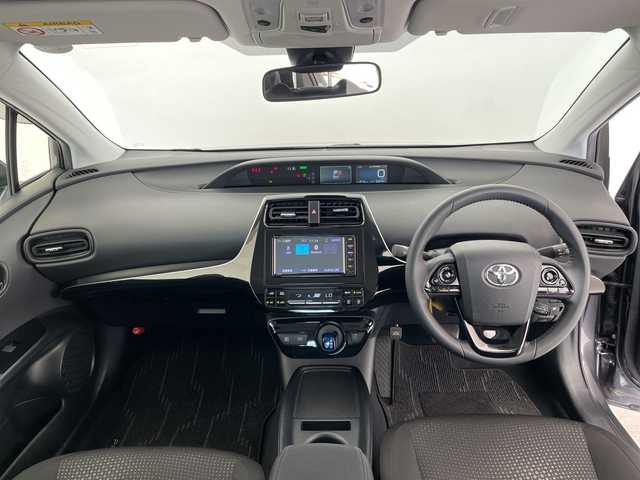 トヨタ プリウス S 愛知県 2020(令2)年 2.3万km グレーメタリック 純正ナビ/レーダークルーズコントロール/バックカメラ/コーナーセンサー/LEDヘッドライト/オートマチックハイビーム/ＥＴＣ/衝突軽減システム/Bluetooth/ステアリングスイッチ/スマートキー/プッシュスタート