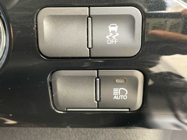 トヨタ プリウス S 愛知県 2020(令2)年 2.3万km グレーメタリック 純正ナビ/レーダークルーズコントロール/バックカメラ/コーナーセンサー/LEDヘッドライト/オートマチックハイビーム/ＥＴＣ/衝突軽減システム/Bluetooth/ステアリングスイッチ/スマートキー/プッシュスタート