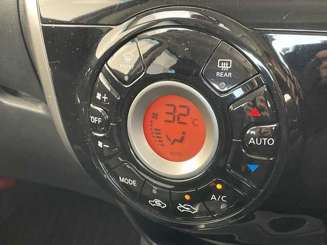 日産 ノート メダリスト エマージェンシーB 愛知県 2014(平26)年 2.4万km ダークメタルグレー SDナビ SDカードなし/全方位カメラ/バックカメラ/HIDヘッドライト/オートライト/ドライブレコーダー/ETC/衝突軽減システム/ワンセグ/CD/Bluetooth/ステアリングスイッチ/スマートキー/プッシュスタート