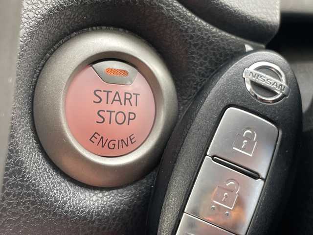 日産 ノート メダリスト エマージェンシーB 愛知県 2014(平26)年 2.4万km ダークメタルグレー SDナビ SDカードなし/全方位カメラ/バックカメラ/HIDヘッドライト/オートライト/ドライブレコーダー/ETC/衝突軽減システム/ワンセグ/CD/Bluetooth/ステアリングスイッチ/スマートキー/プッシュスタート