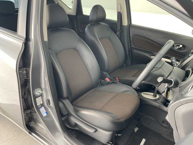 日産 ノート メダリスト エマージェンシーB 愛知県 2014(平26)年 2.4万km ダークメタルグレー SDナビ SDカードなし/全方位カメラ/バックカメラ/HIDヘッドライト/オートライト/ドライブレコーダー/ETC/衝突軽減システム/ワンセグ/CD/Bluetooth/ステアリングスイッチ/スマートキー/プッシュスタート