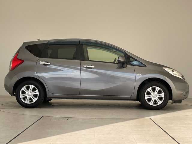 日産 ノート メダリスト エマージェンシーB 愛知県 2014(平26)年 2.4万km ダークメタルグレー SDナビ SDカードなし/全方位カメラ/バックカメラ/HIDヘッドライト/オートライト/ドライブレコーダー/ETC/衝突軽減システム/ワンセグ/CD/Bluetooth/ステアリングスイッチ/スマートキー/プッシュスタート