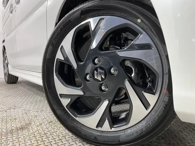 スズキ スペーシア カスタム HYBRID XS 大阪府 2024(令6)年 0.1万km未満 ピュアホワイトパール/ブラック2トーン 届出済未使用車 純正ナビ(フルセグ/Bluetooth) 360カメラ 衝突軽減 両側パワースライドドア レーダークルコン ハーフレザー シートヒーター ハンドルヒーター レーンアシスト 電格ミラー