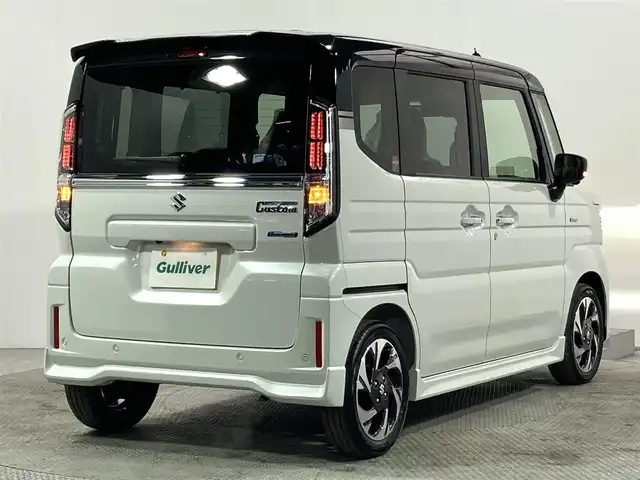 スズキ スペーシア カスタム HYBRID XS 大阪府 2024(令6)年 0.1万km未満 ピュアホワイトパール/ブラック2トーン 届出済未使用車 純正ナビ(フルセグ/Bluetooth) 360カメラ 衝突軽減 両側パワースライドドア レーダークルコン ハーフレザー シートヒーター ハンドルヒーター レーンアシスト 電格ミラー