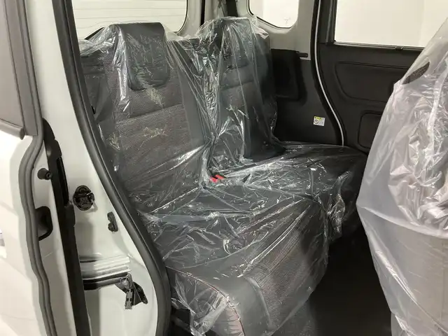 スズキ スペーシア カスタム HYBRID XS 大阪府 2024(令6)年 0.1万km未満 ピュアホワイトパール/ブラック2トーン 届出済未使用車 純正ナビ(フルセグ/Bluetooth) 360カメラ 衝突軽減 両側パワースライドドア レーダークルコン ハーフレザー シートヒーター ハンドルヒーター レーンアシスト 電格ミラー